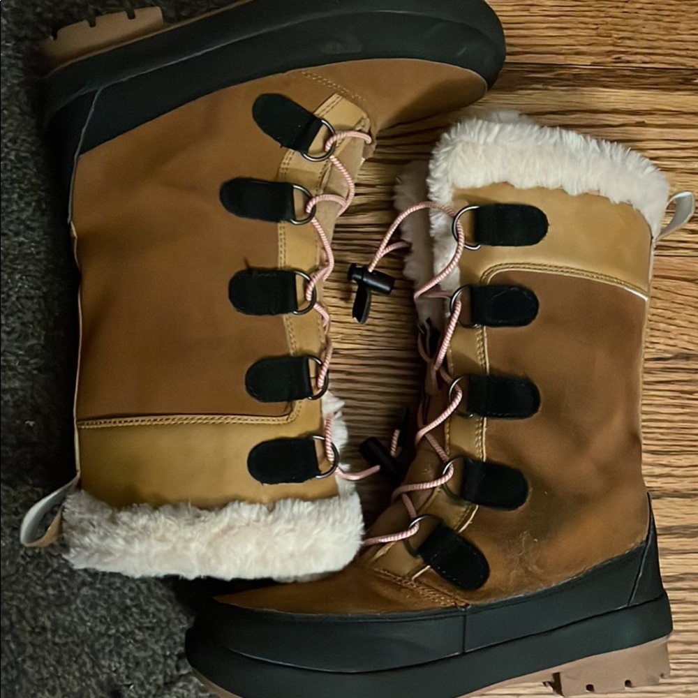Cat & Jack Girls Winter Boots